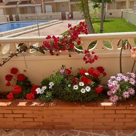Casa Muy Cerca De La Playa A Tatil Evi