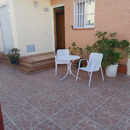 Casa Muy Cerca De La Playa A Tatil Evi *